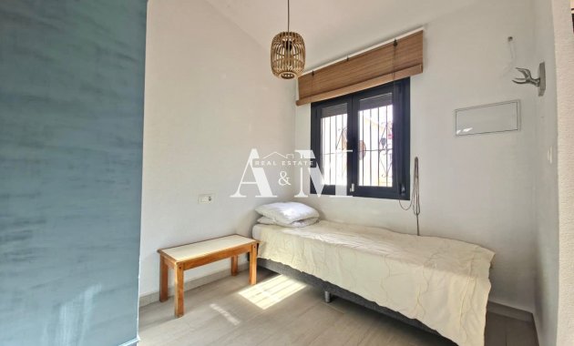 Alquiler a largo plazo - Bungalow - Torrevieja - Nueva Torrevieja - Aguas Nuevas