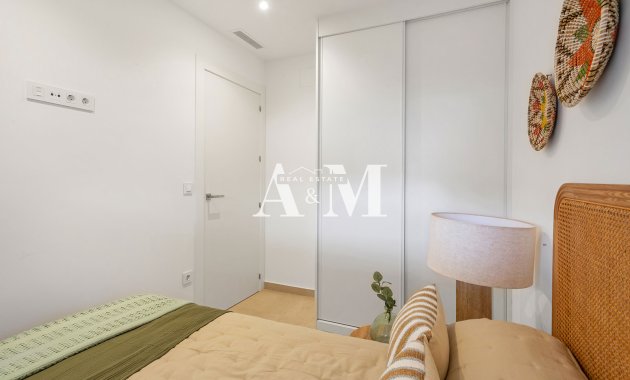 Новое здание - low-bungalow - Los Alcazares