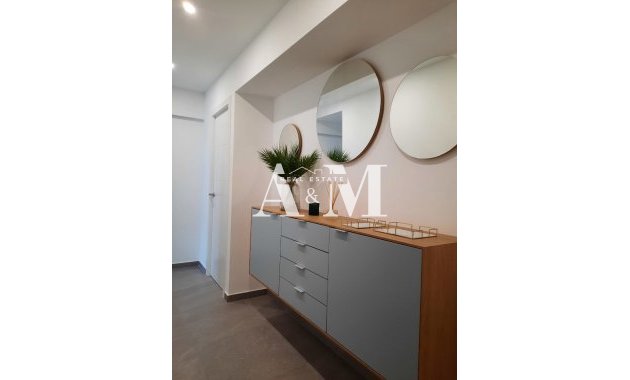 Long Term Rental - Apartment / flat - Torrevieja - Centro