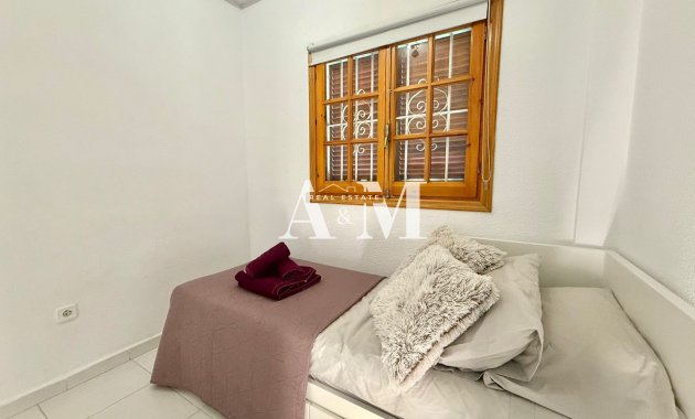 Long Term Rental - Apartment / flat - Torrevieja - Playa de los Locos