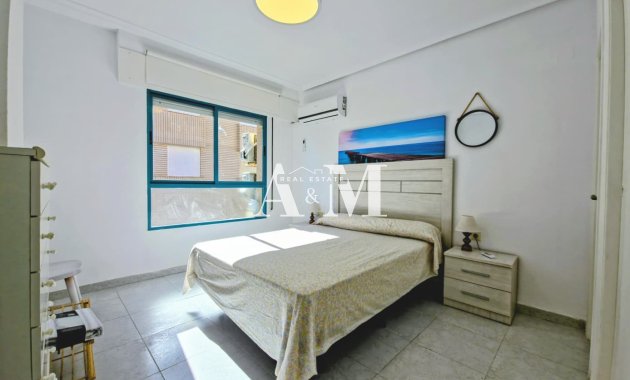 Alquiler a largo plazo - Apartamento / piso - Torrevieja - Playa del Cura