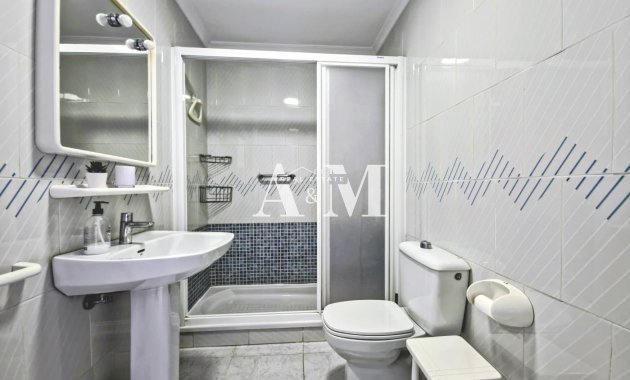 Alquiler a largo plazo - Apartamento / piso - Torrevieja - Playa del Cura