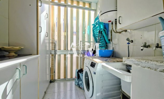 Alquiler a largo plazo - Apartamento / piso - Torrevieja - Playa del Cura