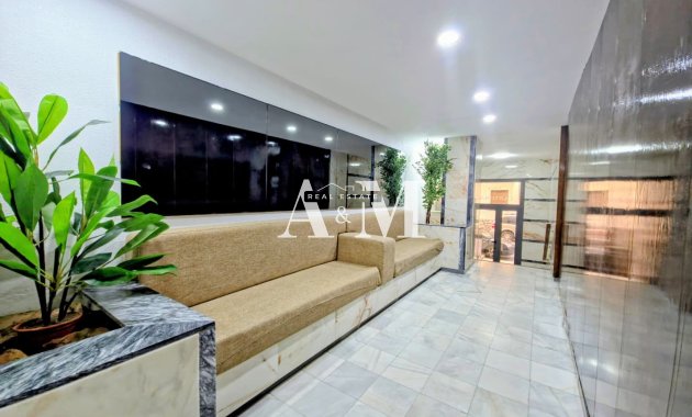 Alquiler a largo plazo - Apartamento / piso - Torrevieja - Playa del Cura