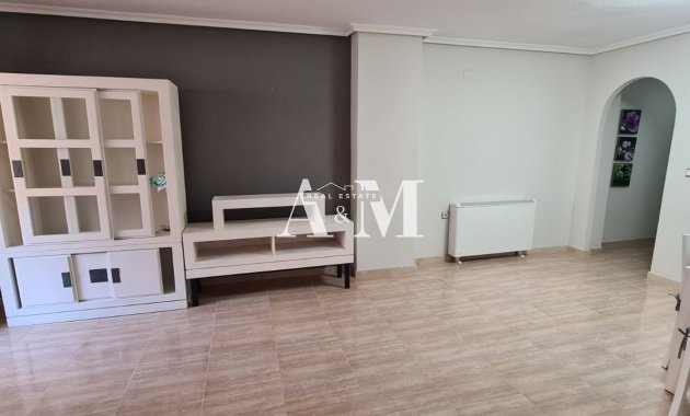 Long Term Rental - Apartment / flat - Torrevieja - Centro