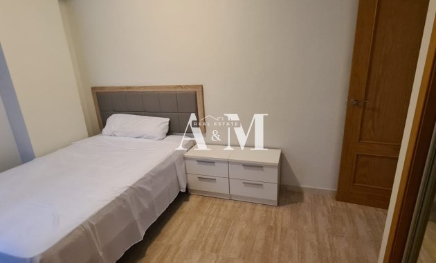 Long Term Rental - Apartment / flat - Torrevieja - Centro