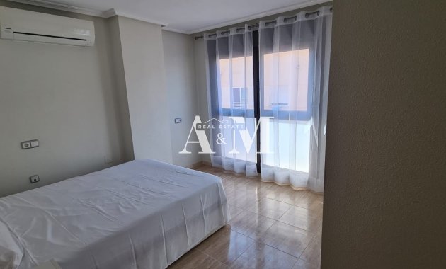 Long Term Rental - Apartment / flat - Torrevieja - Centro