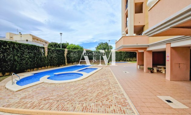 Long Term Rental - Apartment / flat - Torrevieja - Playa de los Locos