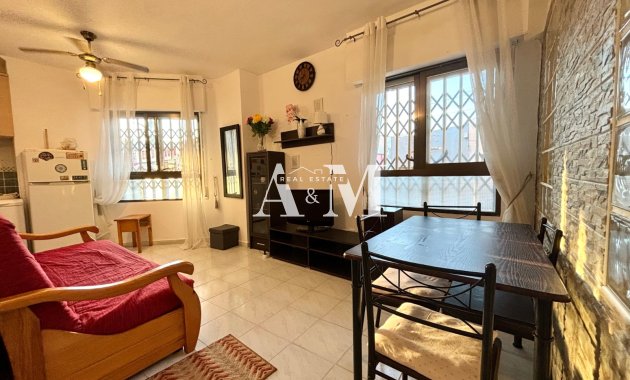 Long Term Rental - Study - Torrevieja - Centro