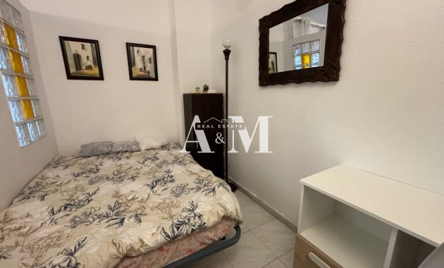 Long Term Rental - Study - Torrevieja - Centro