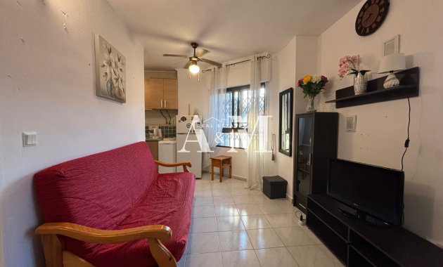 Long Term Rental - Study - Torrevieja - Centro