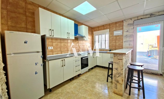 Alquiler a largo plazo - Bungalow - Orihuela - Montepinar