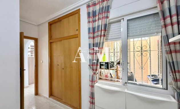 Alquiler a largo plazo - Bungalow - Orihuela Costa - La Florida