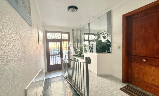 Long Term Rental - Apartment / flat - Torrevieja - Playa de los Locos