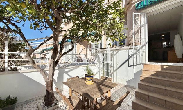 Alquiler a largo plazo - Adosado - Torre de la Horadada - Mil Palmeras