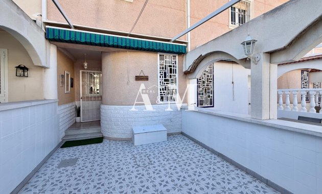 Alquiler a largo plazo - Adosado - Torre de la Horadada - Mil Palmeras