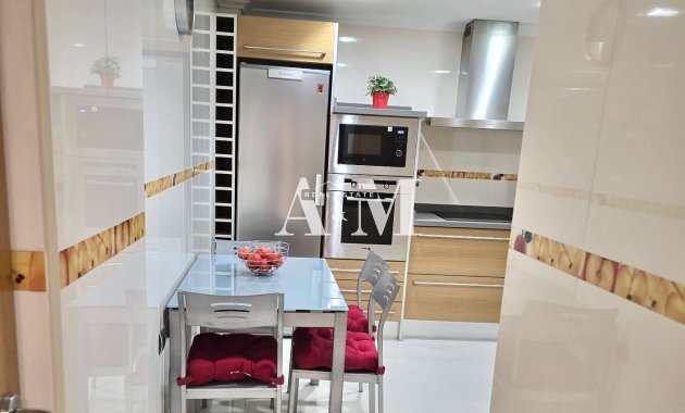 Long Term Rental - Apartment / flat - Torrevieja - Centro