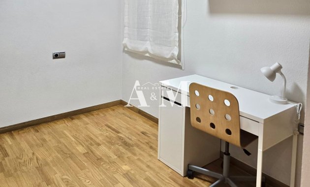 Long Term Rental - Apartment / flat - Torrevieja - Centro