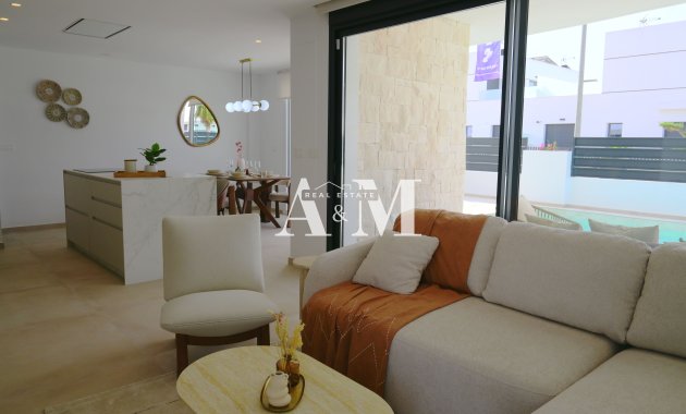 Obra nueva - detached - Dolores