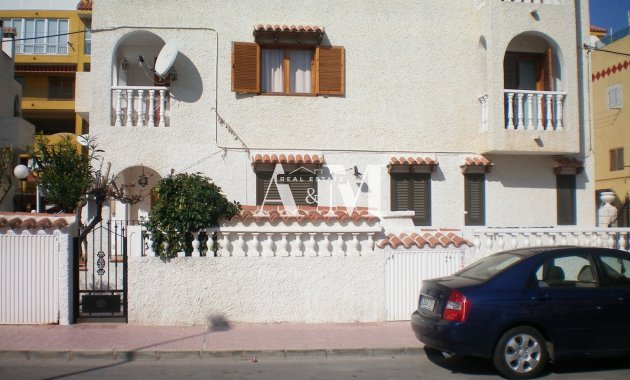 Alquiler a largo plazo - Apartamento / piso - La Mata