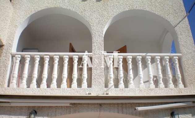 Alquiler a largo plazo - Apartamento / piso - La Mata