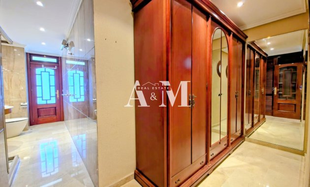 Long Term Rental - Apartment / flat - Torrevieja - Centro