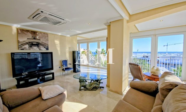 Long Term Rental - Apartment / flat - Torrevieja - Centro