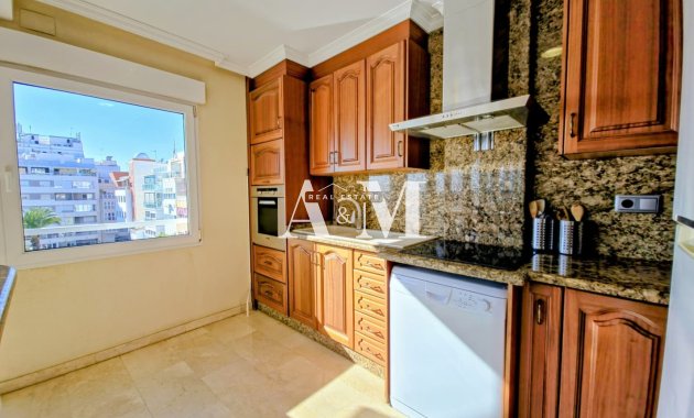 Long Term Rental - Apartment / flat - Torrevieja - Centro