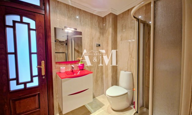 Long Term Rental - Apartment / flat - Torrevieja - Centro