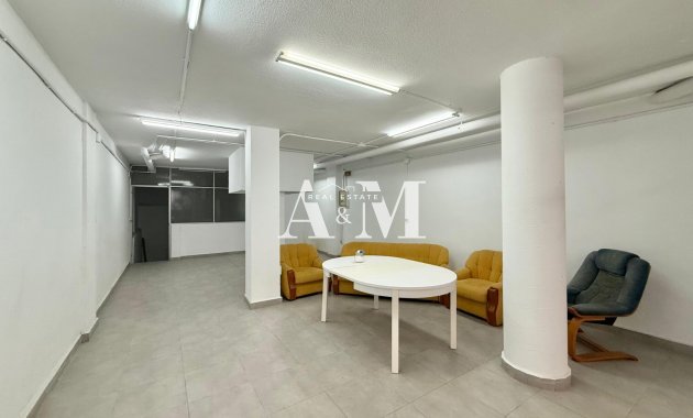 Alquiler a largo plazo - Comercial - Torrevieja - Centro