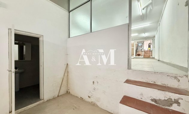 Alquiler a largo plazo - Comercial - Torrevieja - Centro