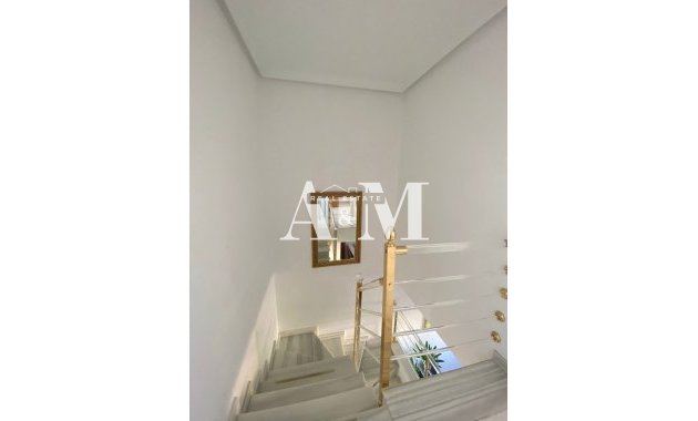 Location à long terme - Maison de ville - Torrevieja - Nueva Torrevieja - Aguas Nuevas