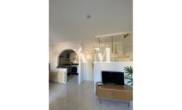 Location à long terme - Maison de ville - Torrevieja - Nueva Torrevieja - Aguas Nuevas