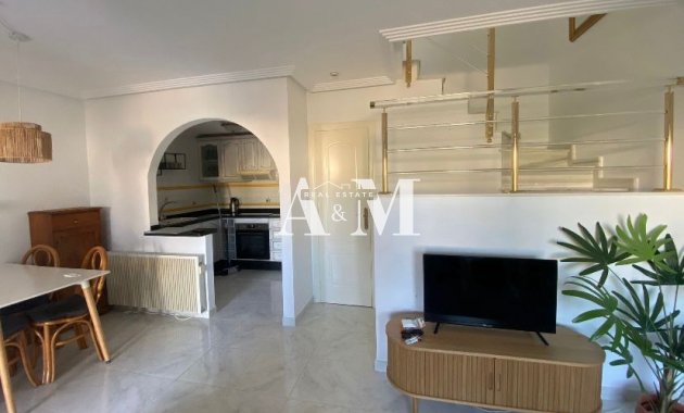 Location à long terme - Maison de ville - Torrevieja - Nueva Torrevieja - Aguas Nuevas