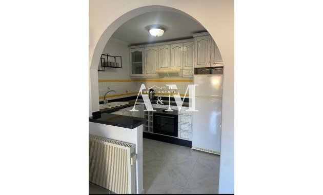 Location à long terme - Maison de ville - Torrevieja - Nueva Torrevieja - Aguas Nuevas