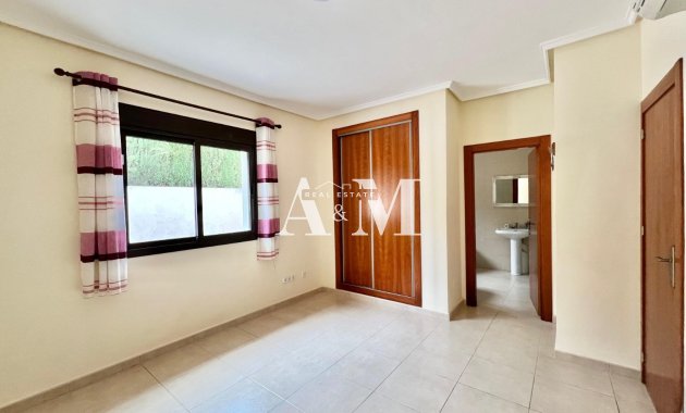 Location à long terme - Chalet - Ciudad Quesada