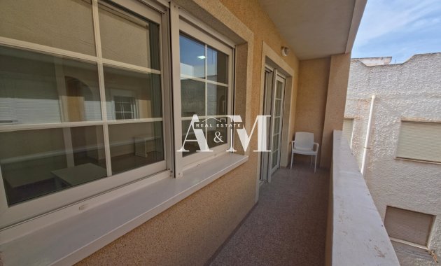 Alquiler a largo plazo - Apartamento / piso - Torrevieja - Torrelamata - La Mata