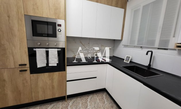 Long Term Rental - Apartment / flat - Torrevieja - Centro