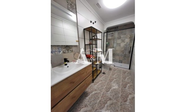 Long Term Rental - Apartment / flat - Torrevieja - Centro