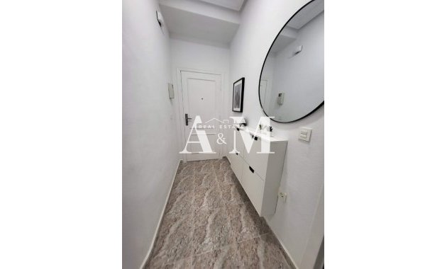 Long Term Rental - Apartment / flat - Torrevieja - Centro