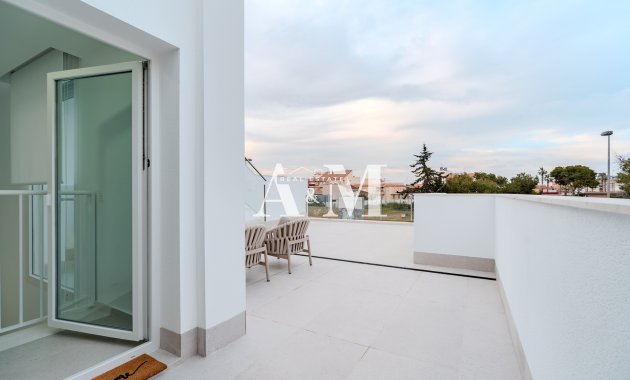 Nouvelle construction - terraced - Los Alcazares