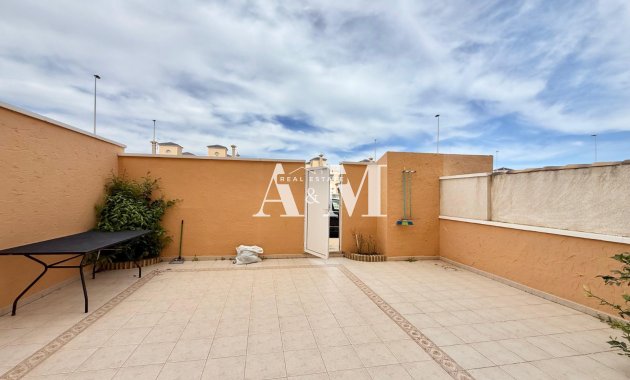 Alquiler a largo plazo - Apartamento / piso - Orihuela Costa - Lomas de Cabo Roig