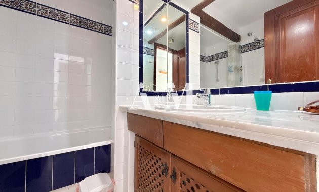 Location à long terme - Appartement - Torrevieja - Playa de los Locos