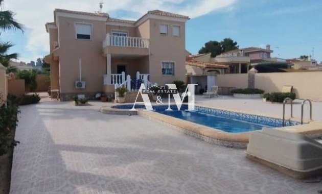 Alquiler a largo plazo - Chalet - Rojales - Ciudad Quesada