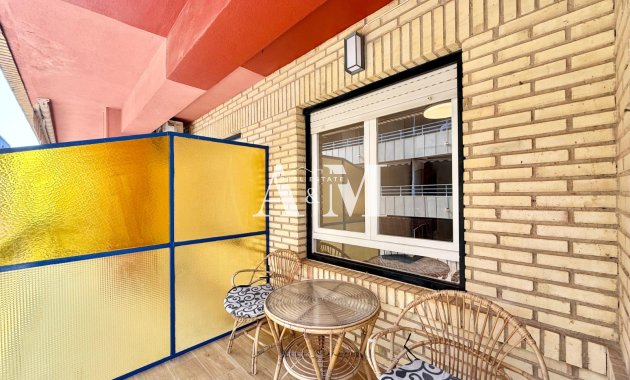 Alquiler a largo plazo - Apartamento / piso - Torrevieja - El Acequión - Los Náufragos