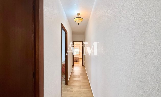 Alquiler a largo plazo - Apartamento / piso - Torrevieja - El Acequión - Los Náufragos