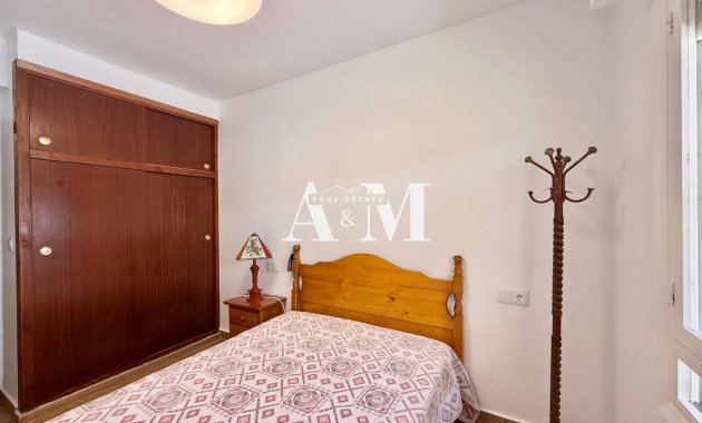 Alquiler a largo plazo - Apartamento / piso - Torrevieja - El Acequión - Los Náufragos