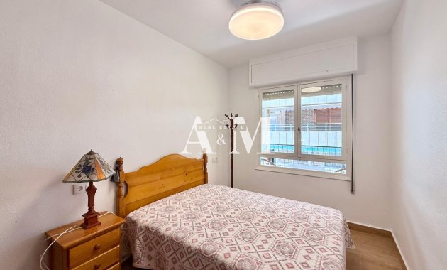 Alquiler a largo plazo - Apartamento / piso - Torrevieja - El Acequión - Los Náufragos