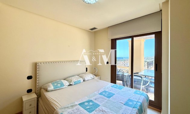 Alquiler a largo plazo - Ático - Guardamar del Segura - Urbanizaciones