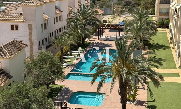 Alquiler a largo plazo - Ático - Guardamar del Segura - Urbanizaciones